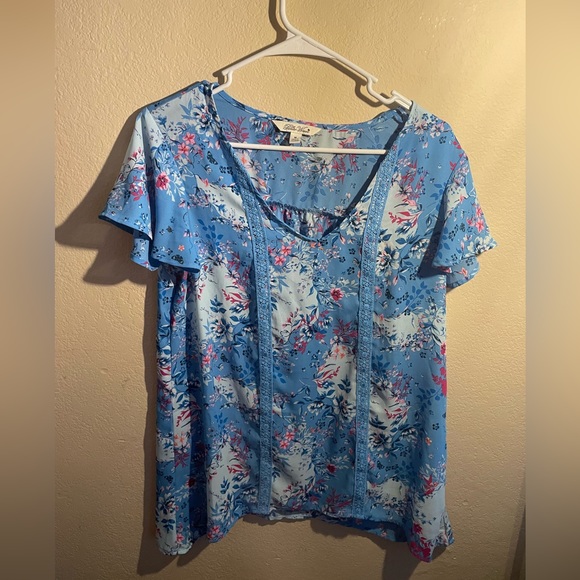 The Pioneer Women Short Sleeve Blue Dress Top Blouse With Flowers- Medium - Picture 1 of 4